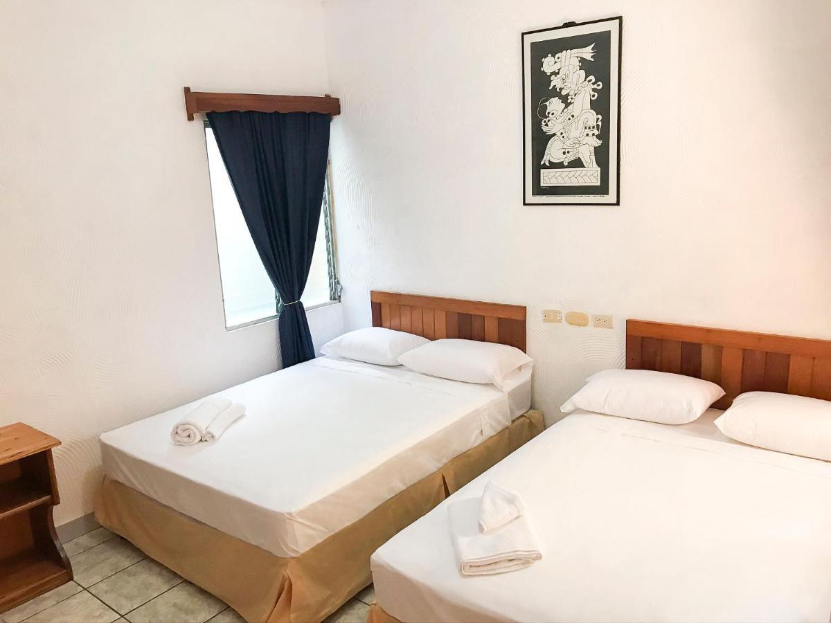 Natz Hotel Flores Eksteriør bilde