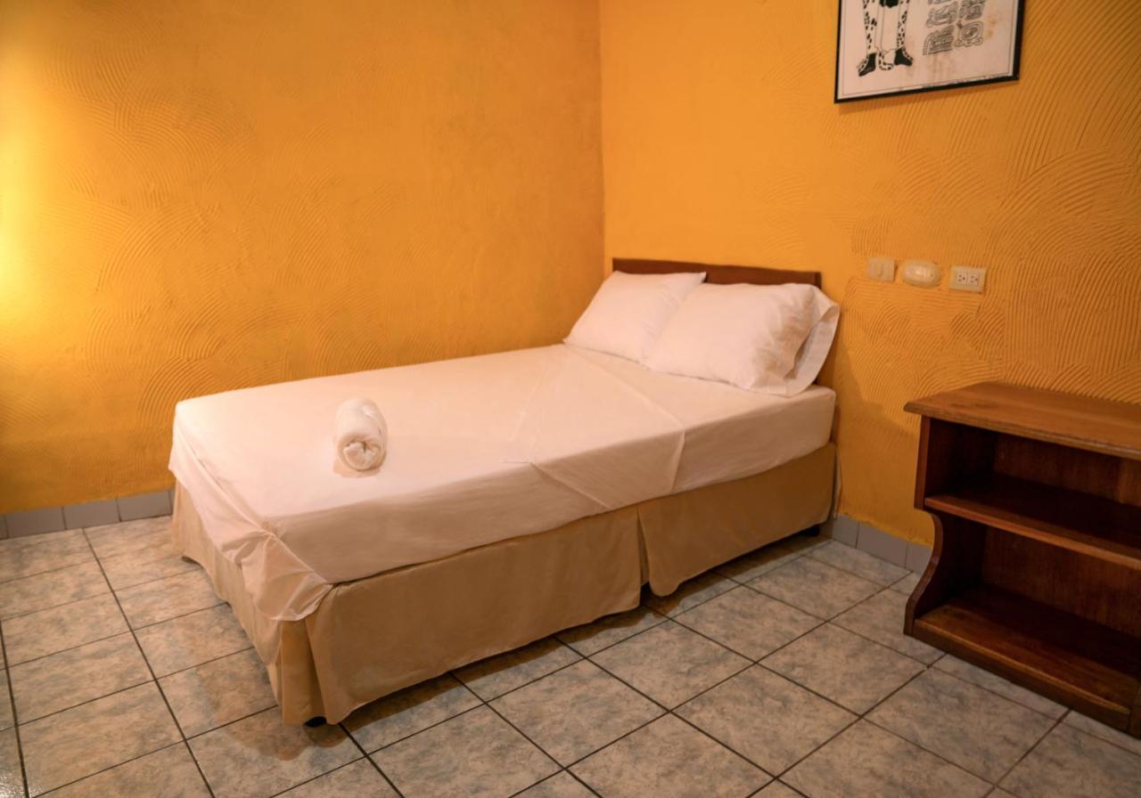 Natz Hotel Flores Eksteriør bilde