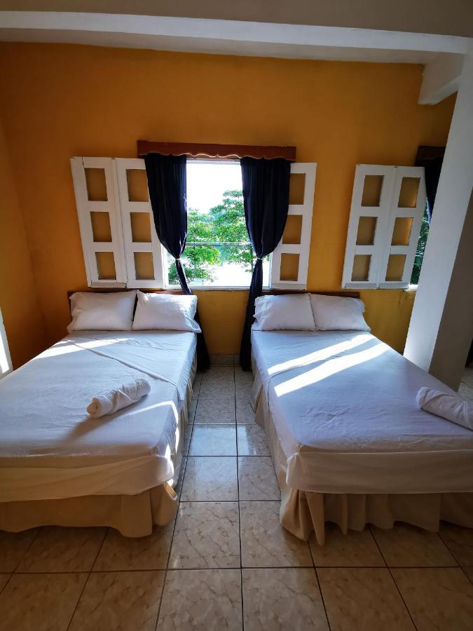 Natz Hotel Flores Eksteriør bilde
